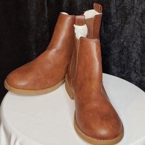 Divided Chelsea Boots